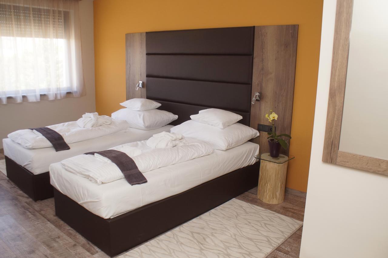 Bed and breakfast Fitromax *